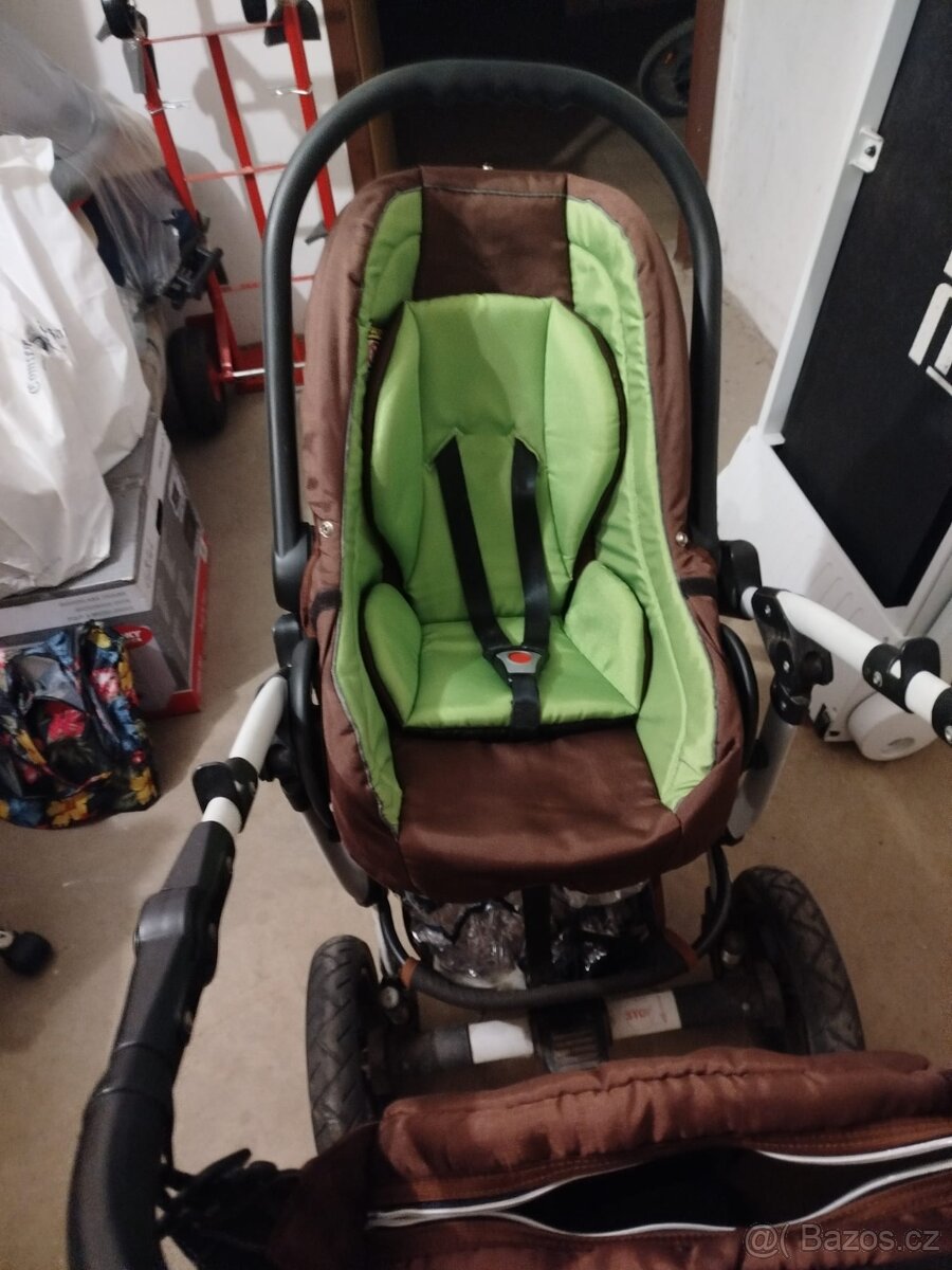 Kočárek sedačka - 2