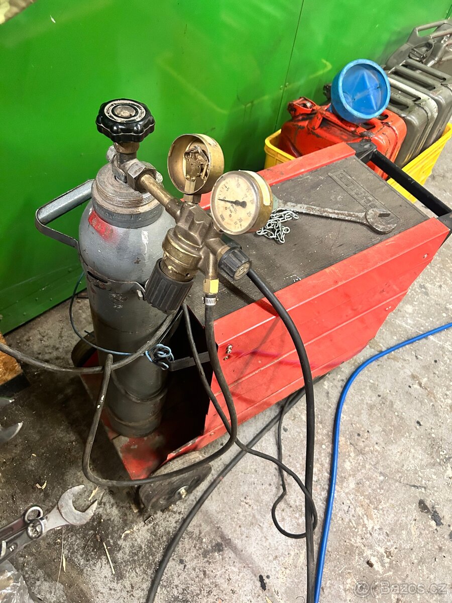 svářečka co2 Einhell SGA 175 Turbo - 2