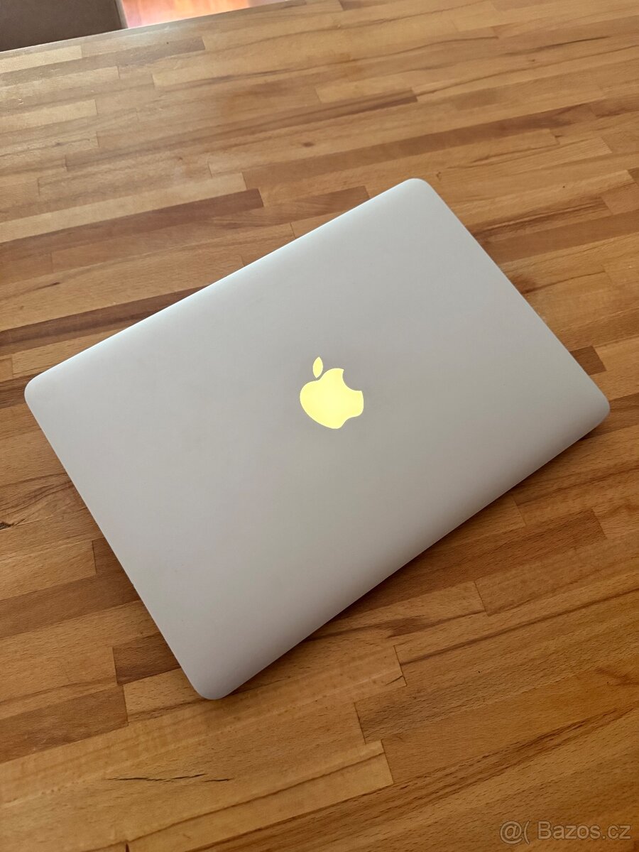 Apple MacBook Pro 13” - 2
