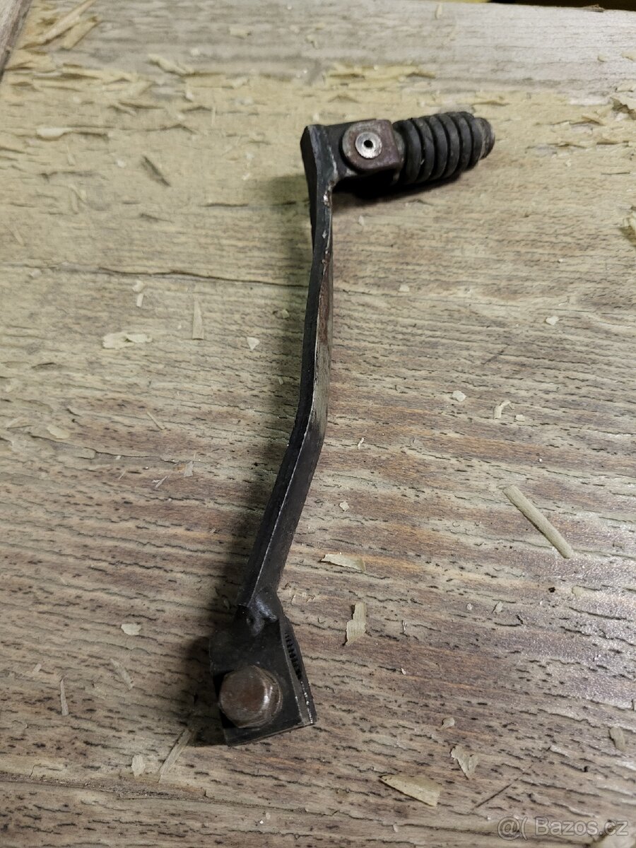 Yamaha XT 600 řadící páka - 2