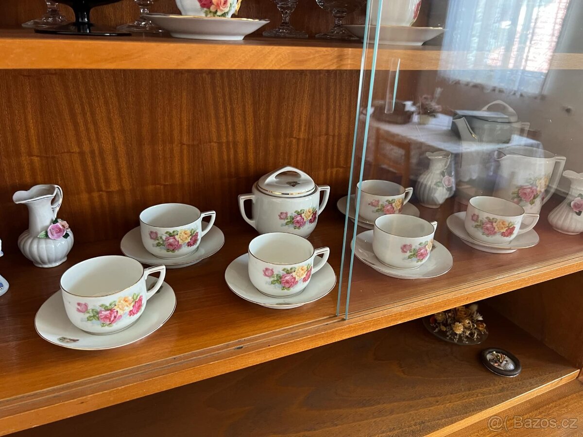 Stará porcelánová čajová sada č. 4 - 2