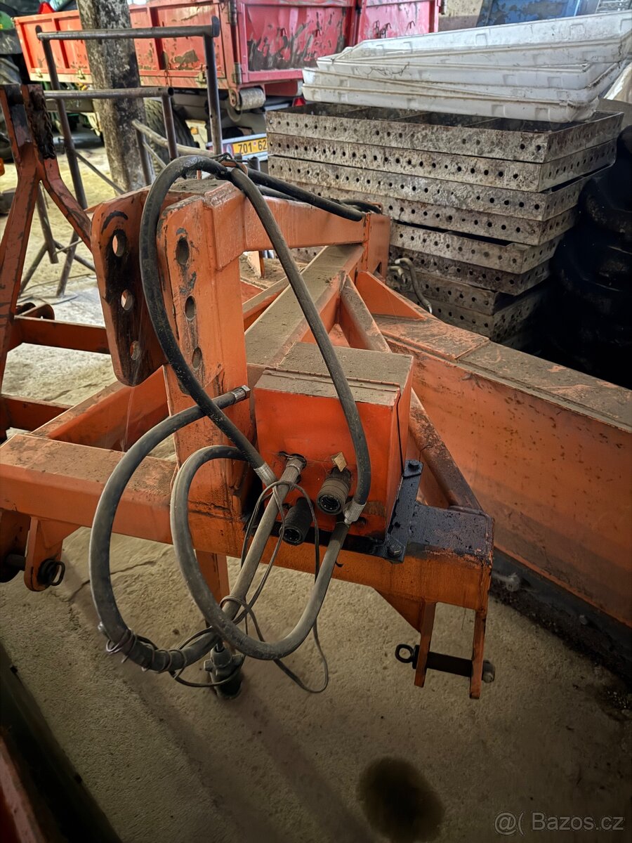 Zadní otočná traktorová radlice na sníh - 2