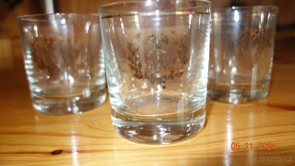 3 KS RETRO SKLENIČKY - 2