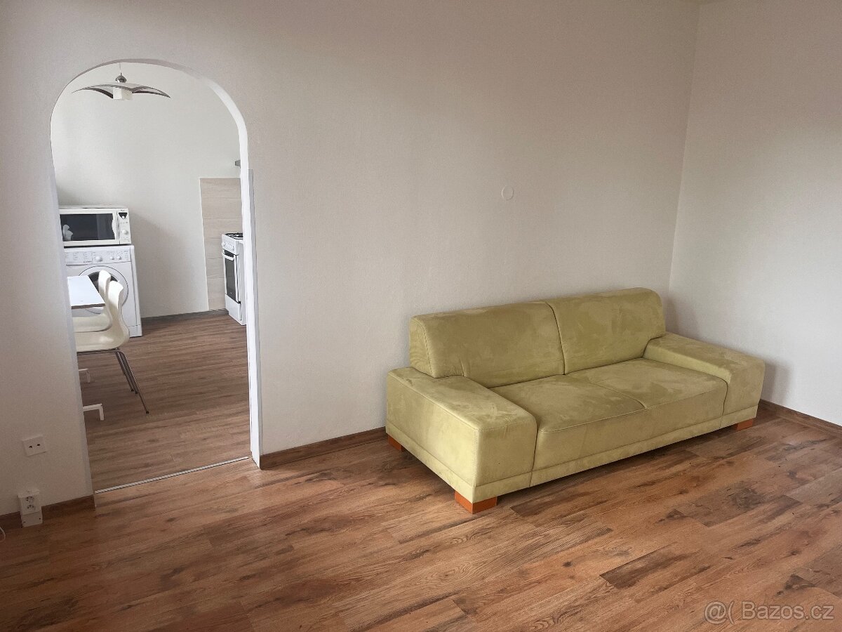 Pronajmu 2+1 v Šumperku - 2