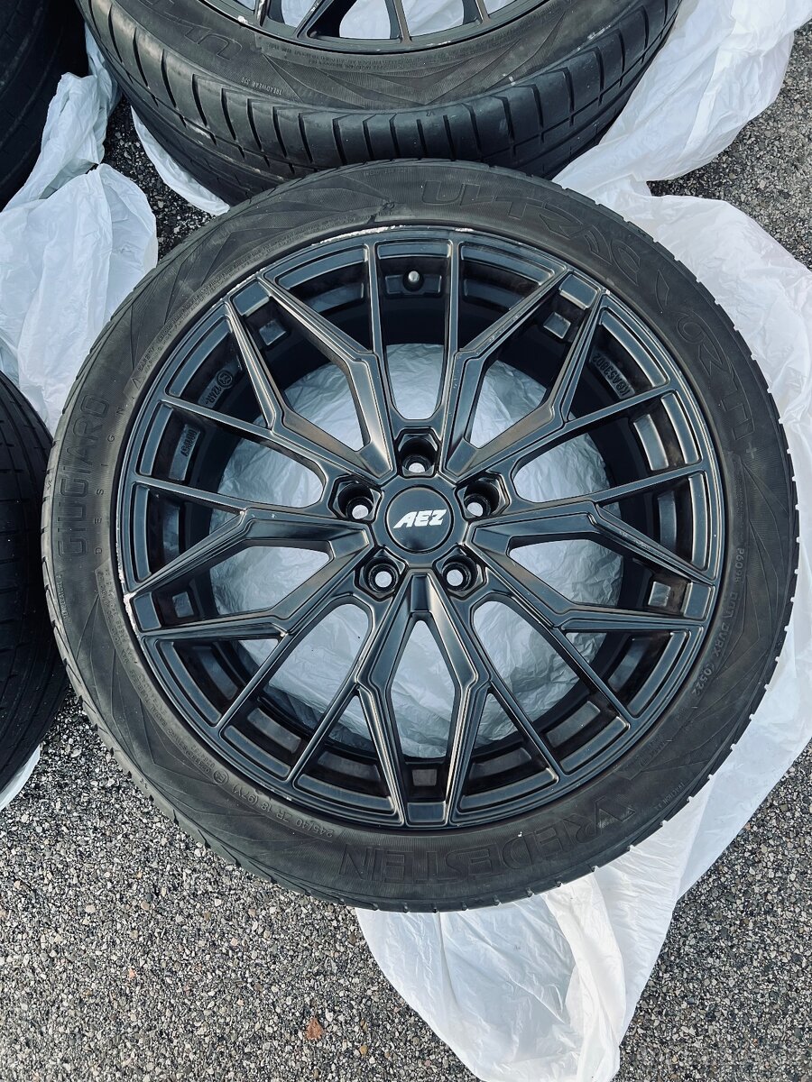 AEZ Porto Black 5x112 R18 - Letní pneu - 2
