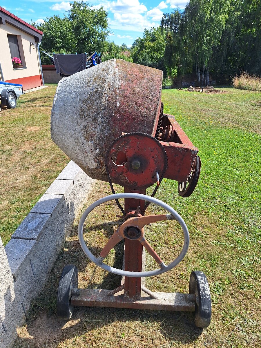 Stavební míchačka na 2,5 kolečka - 2