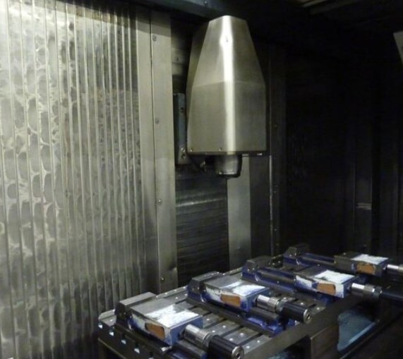 Obráběcí centra - vertikální DM F260 - 2