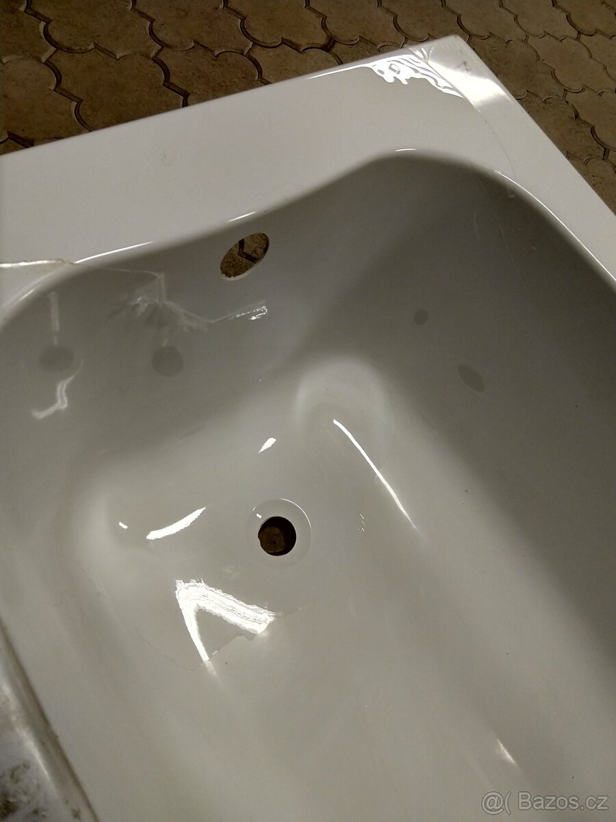 Akrylátová vana - 2