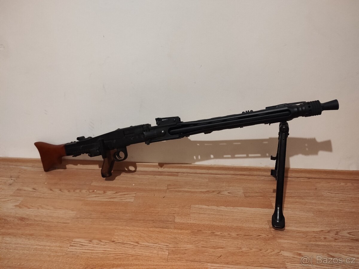 Airsoftový kulomet MG42 - 2