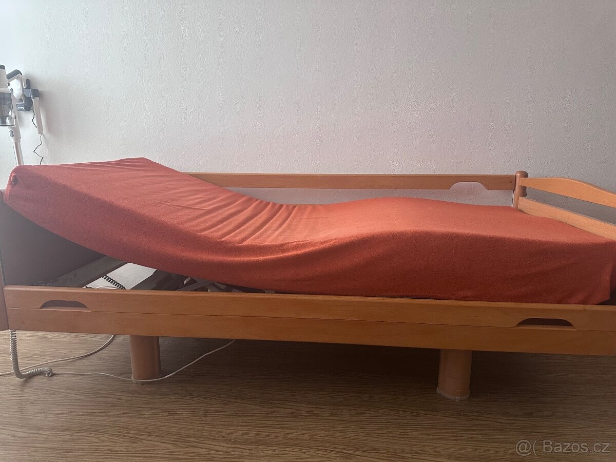 Elektrická polohovací postel - 2