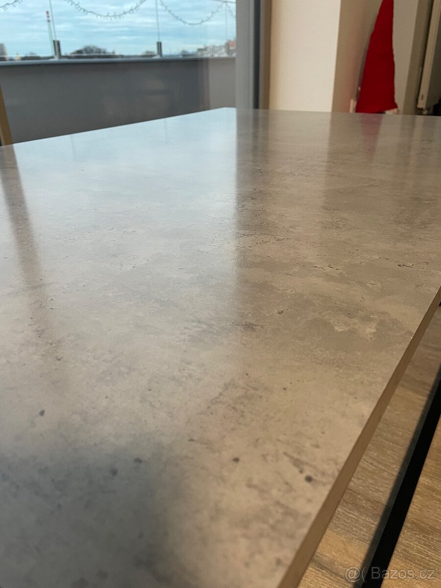 Konferenční stolek - 2