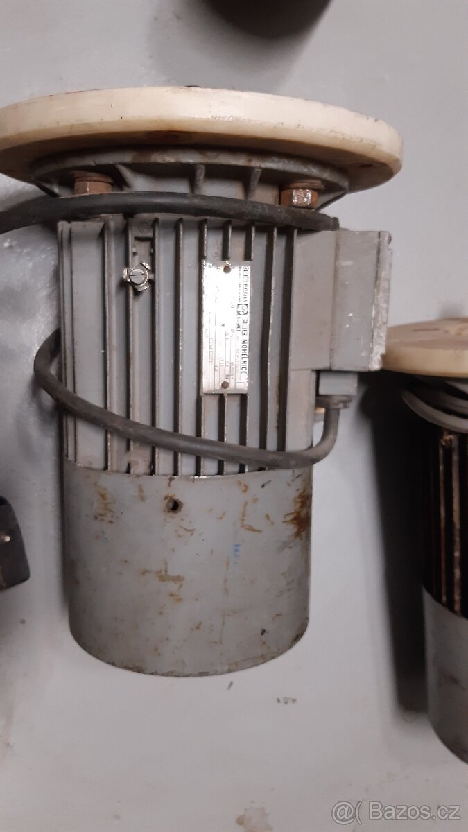 elektromotor přírubový, MEZ 1,1 kW, 2800/ min, 230 V - 2