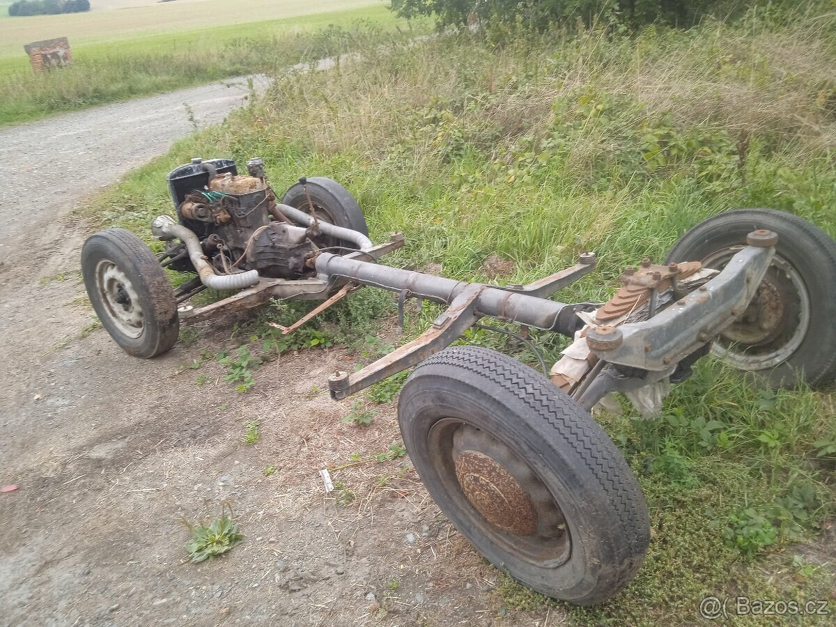 KOUPÍM TRAKTUREK , I VRAK - 2