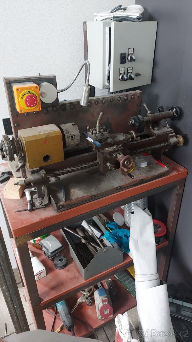 Maly soustruh s frekvencnim menicem - 2