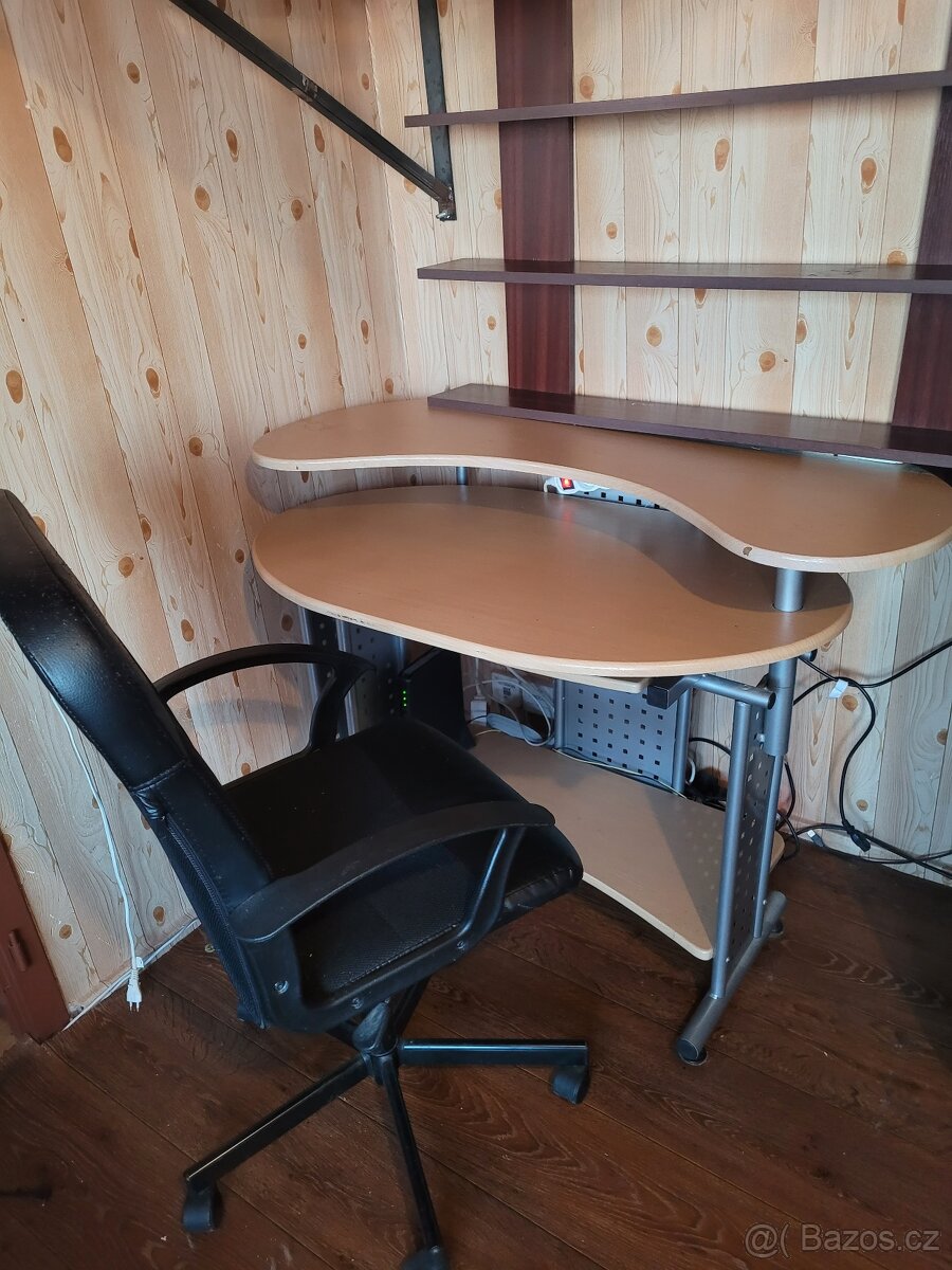 PC stůl rozkládací - 2