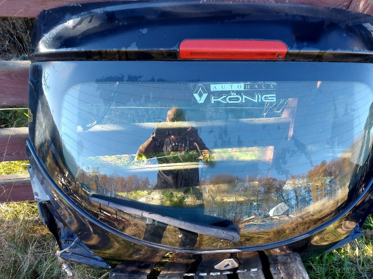 Zadni dvere Renault Megane lll hb - 2