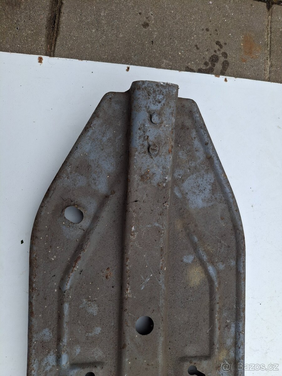 Jawa kyvacka panelka plech sedla - 2