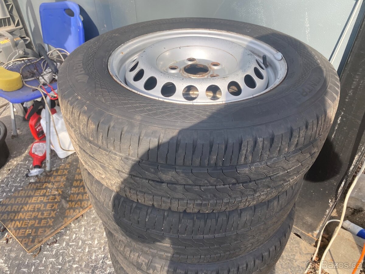 Hankook pneu C Multivan , transportér - 2
