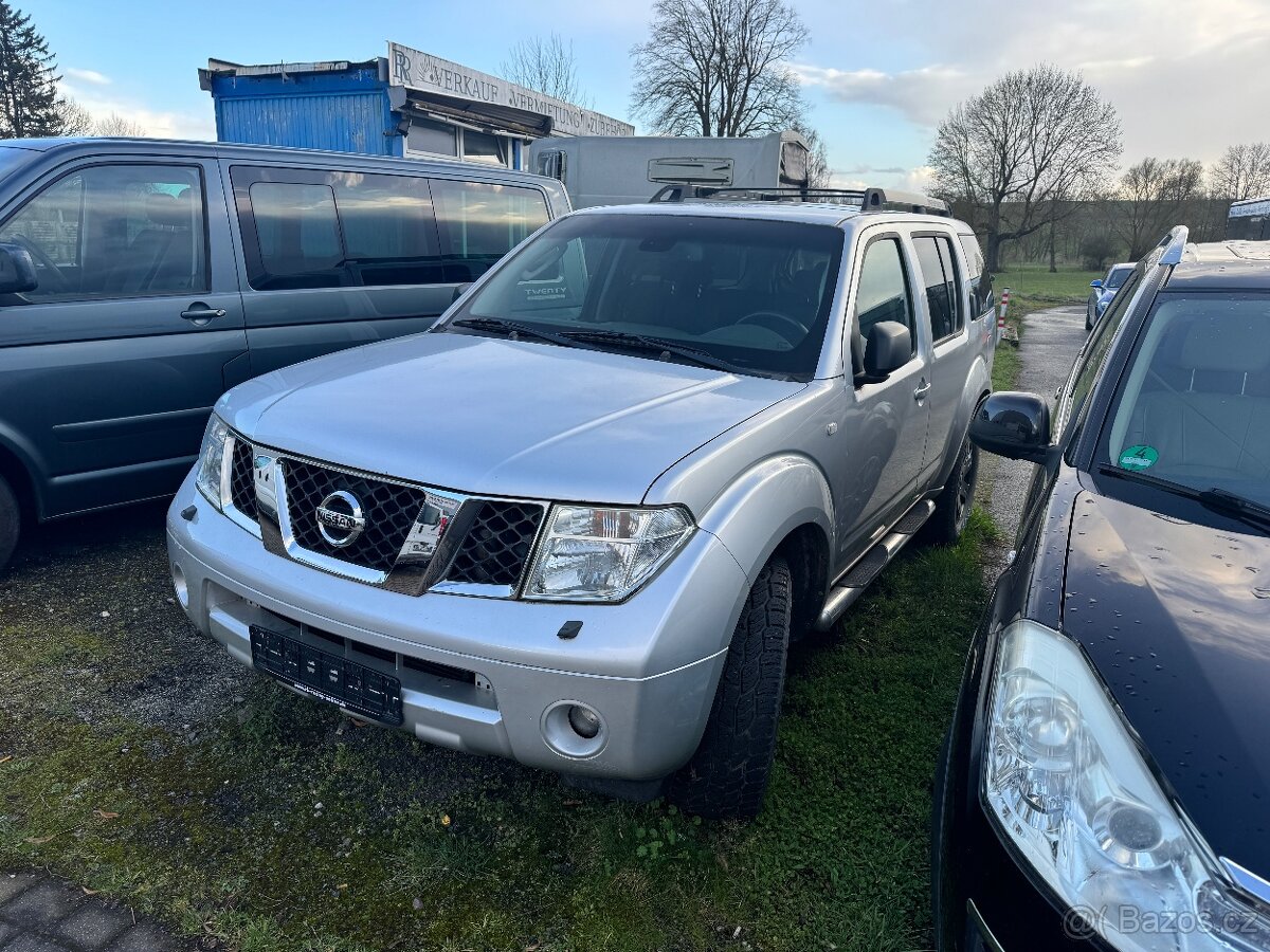 Prodám Nissan Pathfinder 2,5 nafta automat rv 2006 - 2