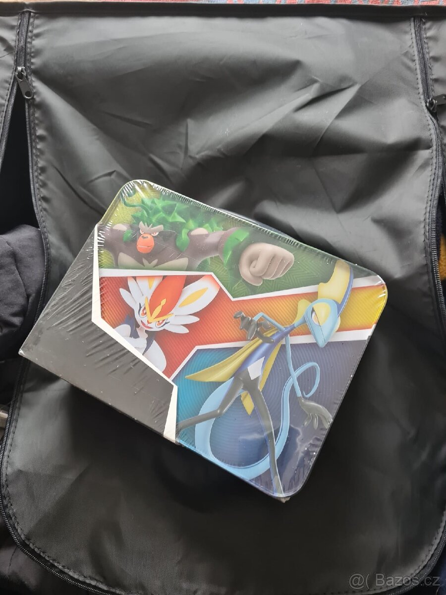 Pokemon Collector Chest Box 2020 pro sběratele - 2