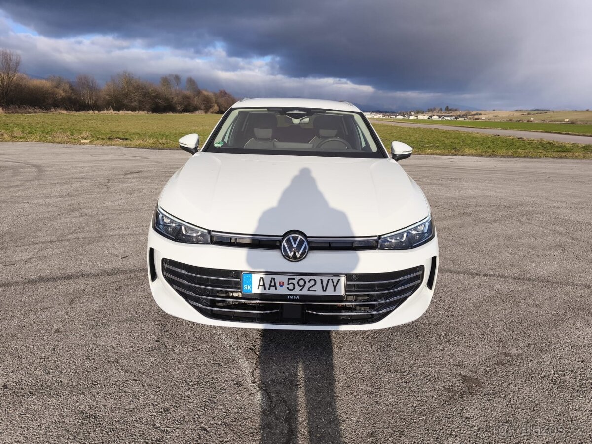 Passat Variant Elegance eHybrid 2025 - 2