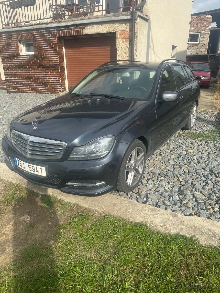 Mercedes C220 - 2