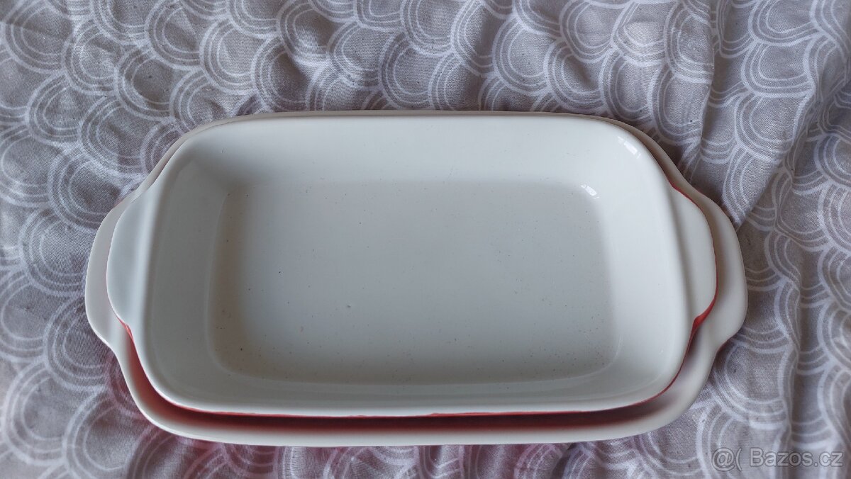 Sada 2 zapekacích misek. - 2