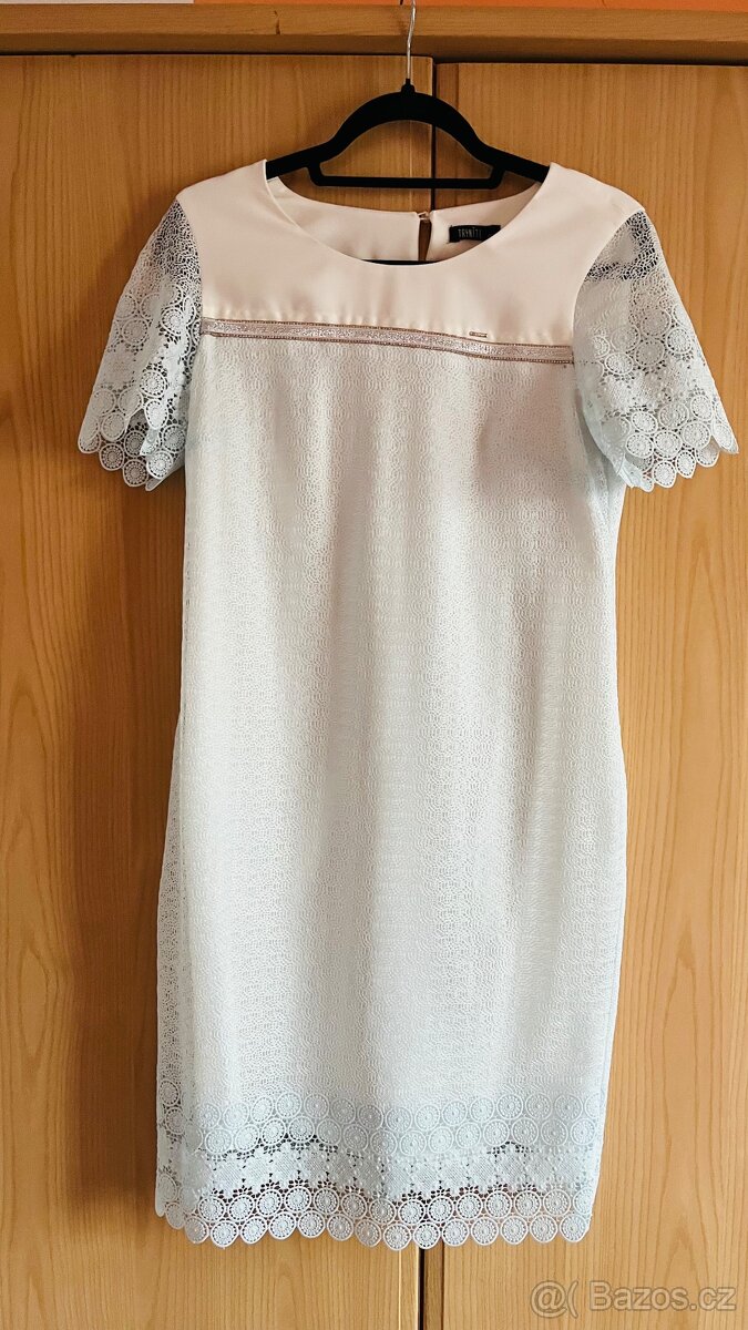 Šaty světle modré, krajkové - 2
