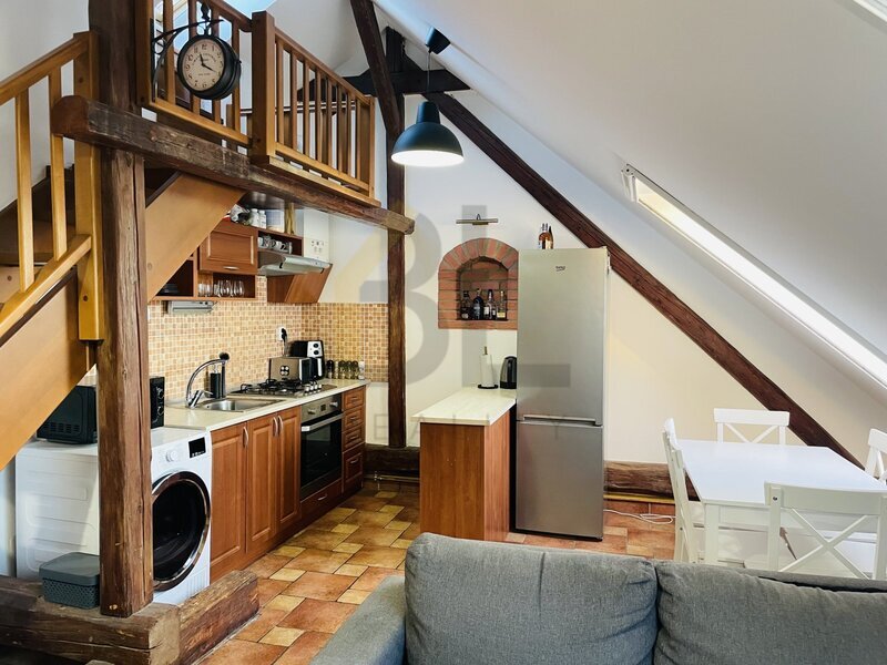 Pronájem bytu 2+kk se střešní terasou, Hodonín - 2