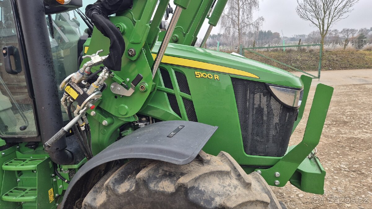 John Deere 5100R - 2