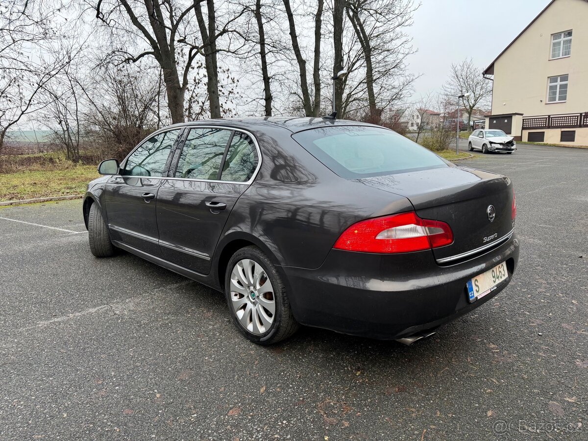 Škoda Superb 2.0TDI 103KW DSG ELEGANCE - 2