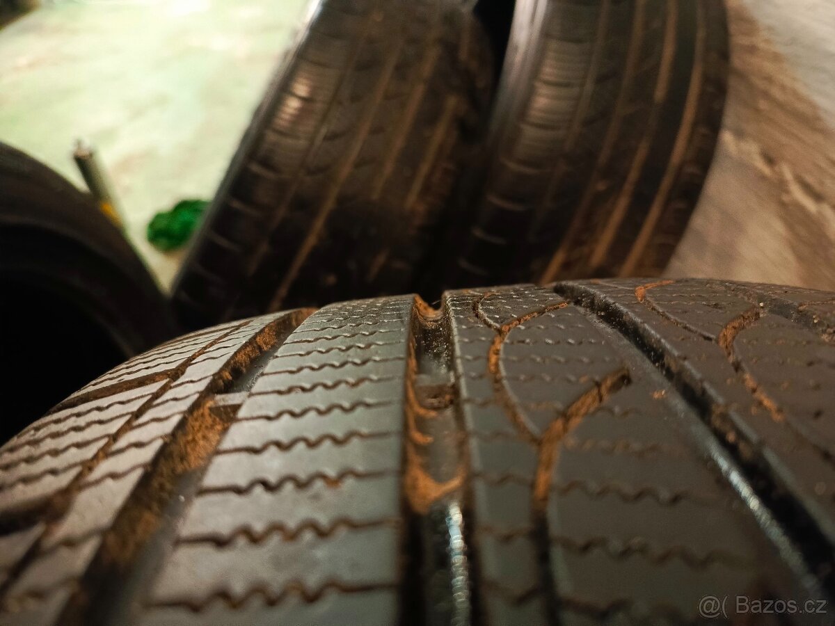 225/45 R18 zimni pneu - 2
