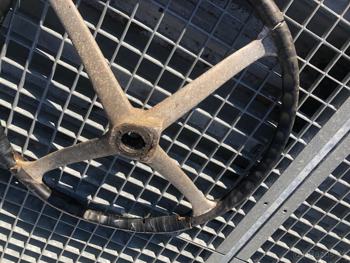 Prodam volant Tatra - 2