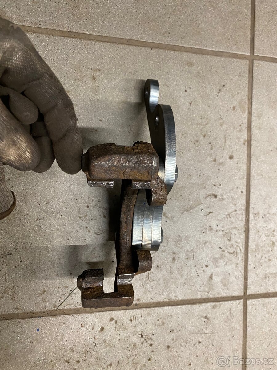 Adaptéry brzd e30 e36 compact - 2