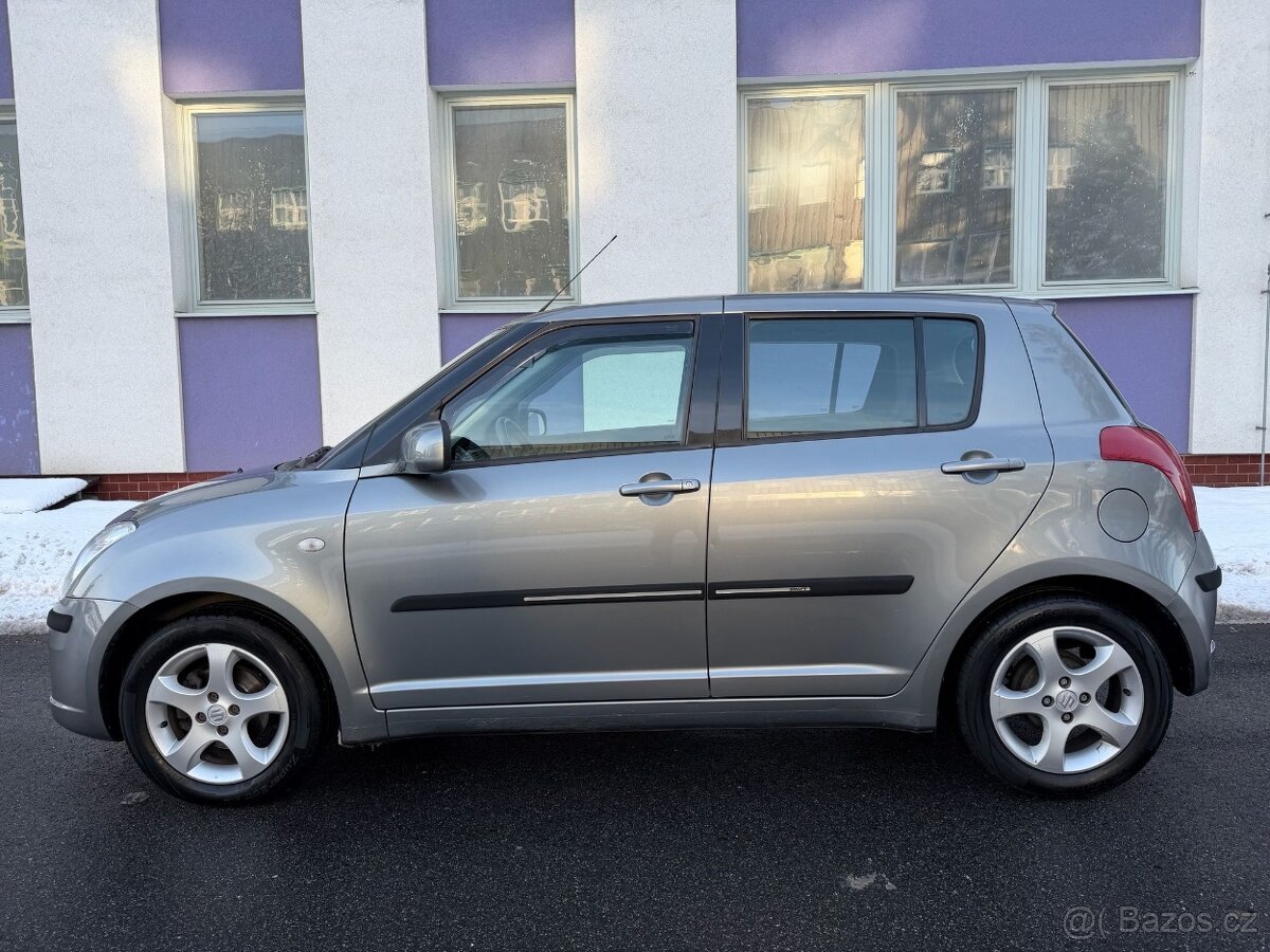 Suzuki Swift 1,3 16V /dědictví/ 58tkm / - 2
