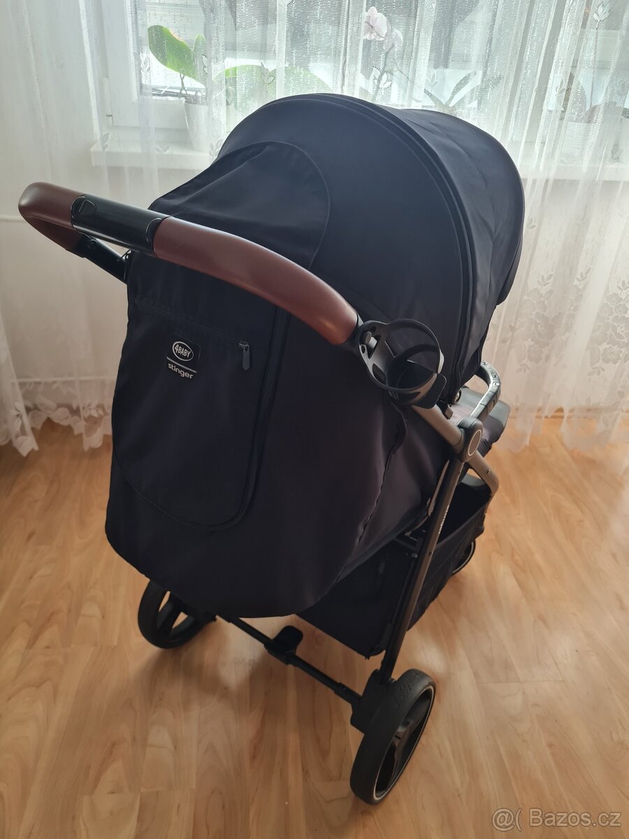 Kočárek 4BABY Stinger - 2