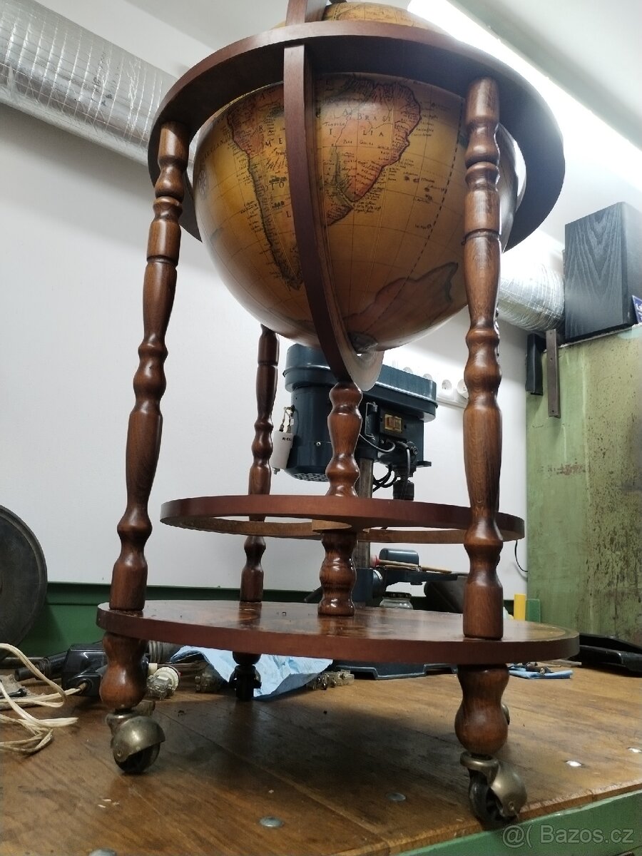 Barový globus - likérník na kolečkách - 2