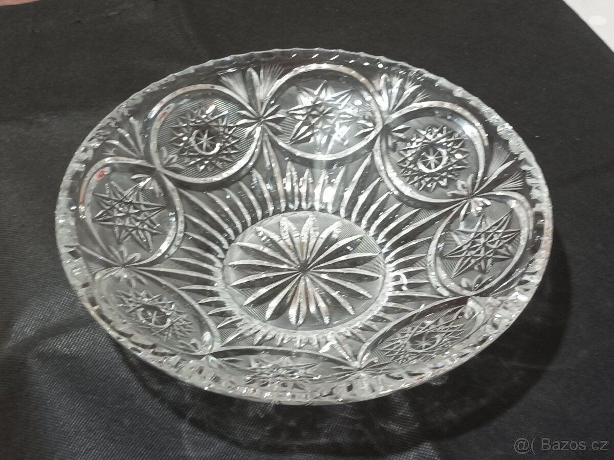 SKLENĚNÁ MÍSA - 2