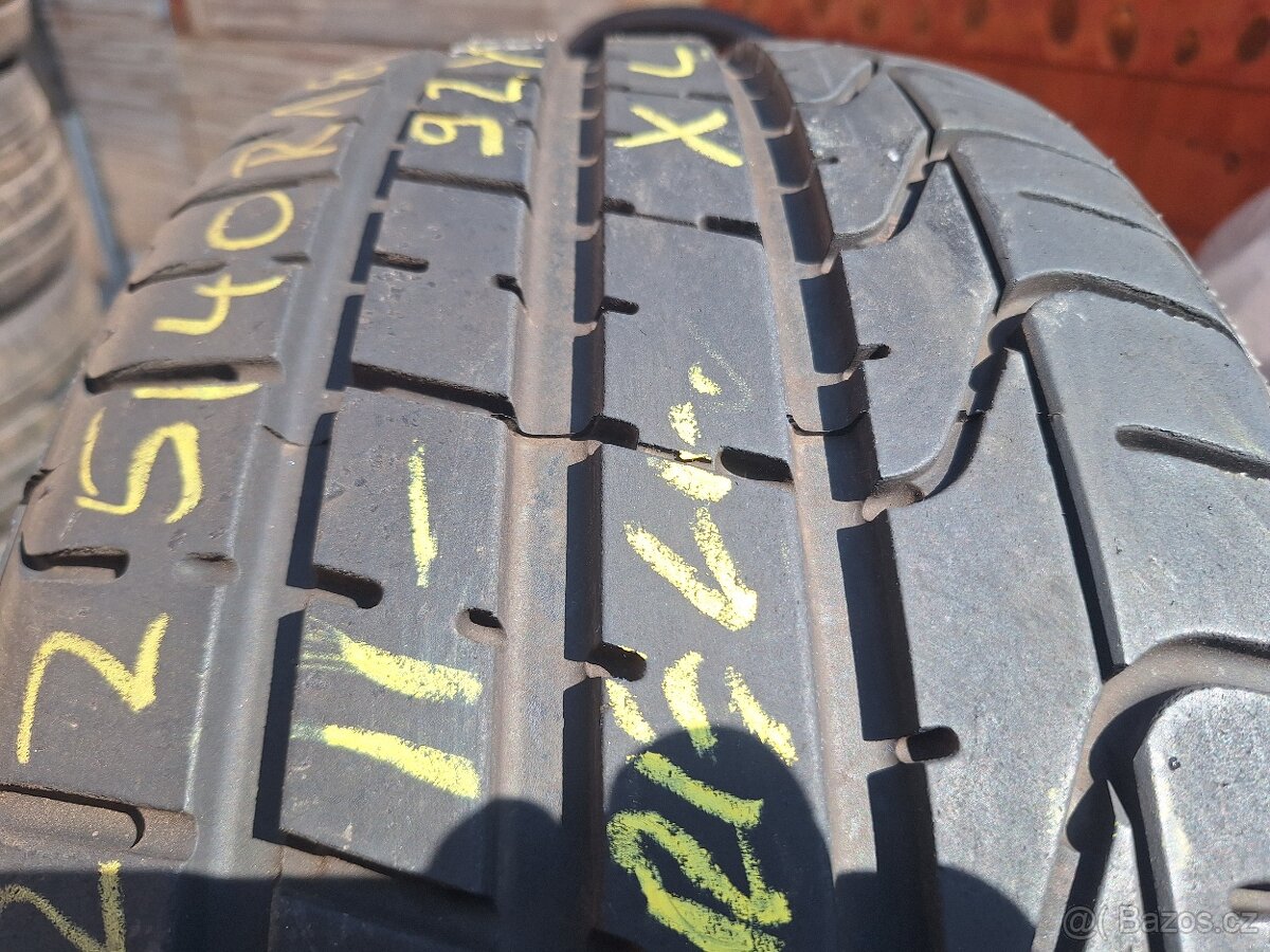 Prodám letní pneu 225/40/18 Pirelli - 2