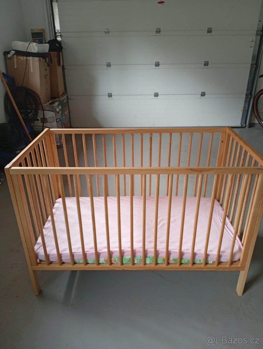 Dětská dřevěná postýlka - 2