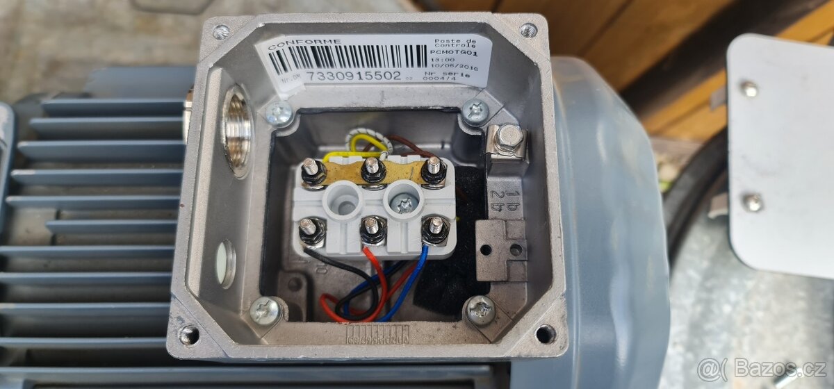 MOTOR SEW EURODRIVE 2,2KW s převodovkou - 2