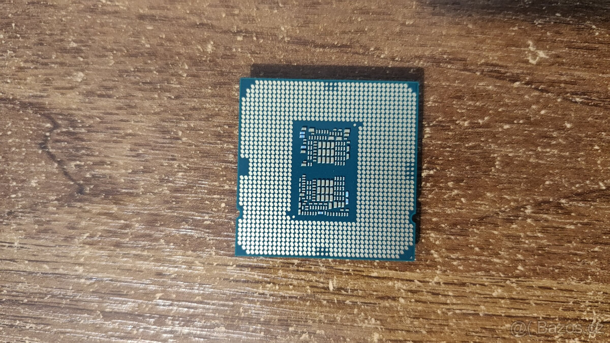 Intel Core I7-10700KF (8C/16T) - 2