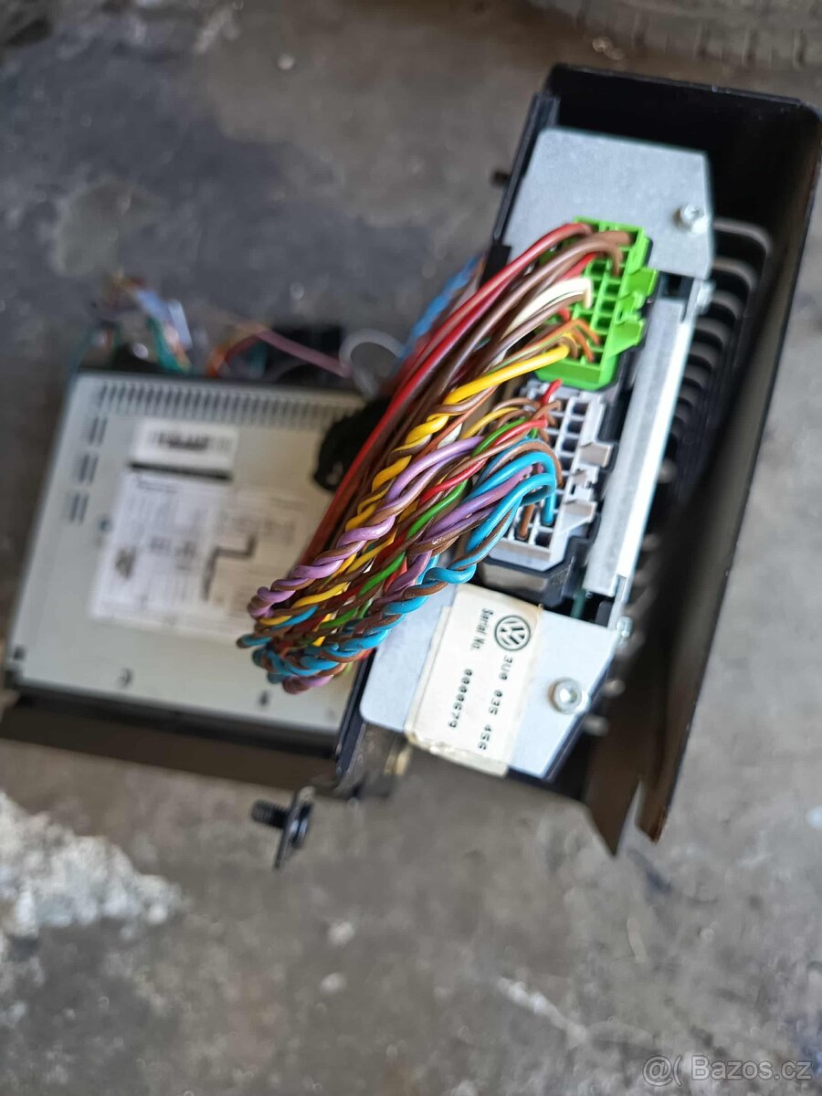 VW zesilovač a 2din radio - 2