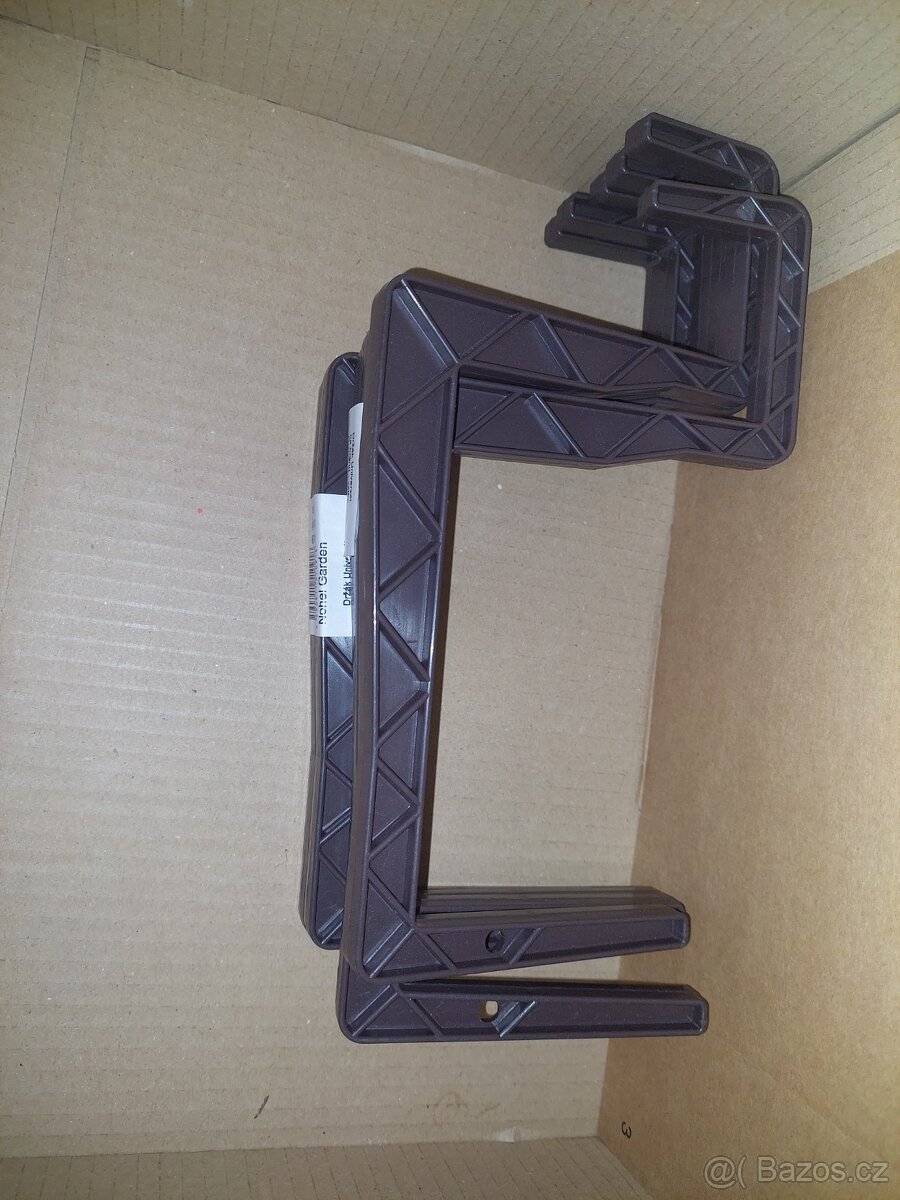 Držáky na truhlíky - 2