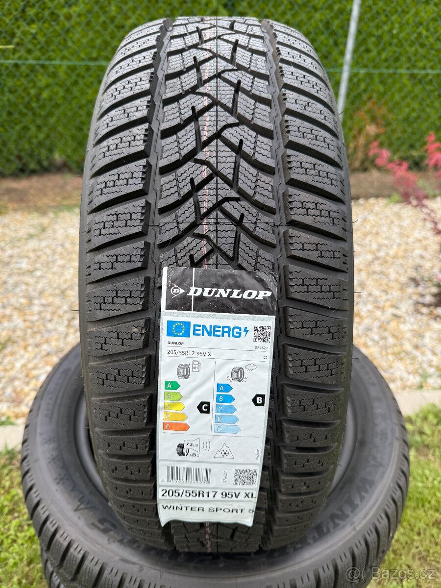 Zimní Dunlop 205/55 R17 NOVÉ - 2