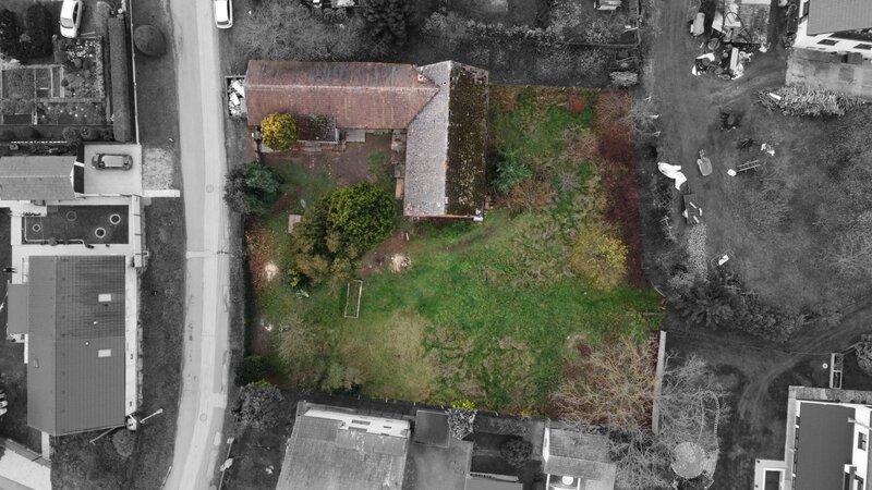 Prodej domu s velkou stodolou, pozemek 1 587m2 - Staré Necha - 2