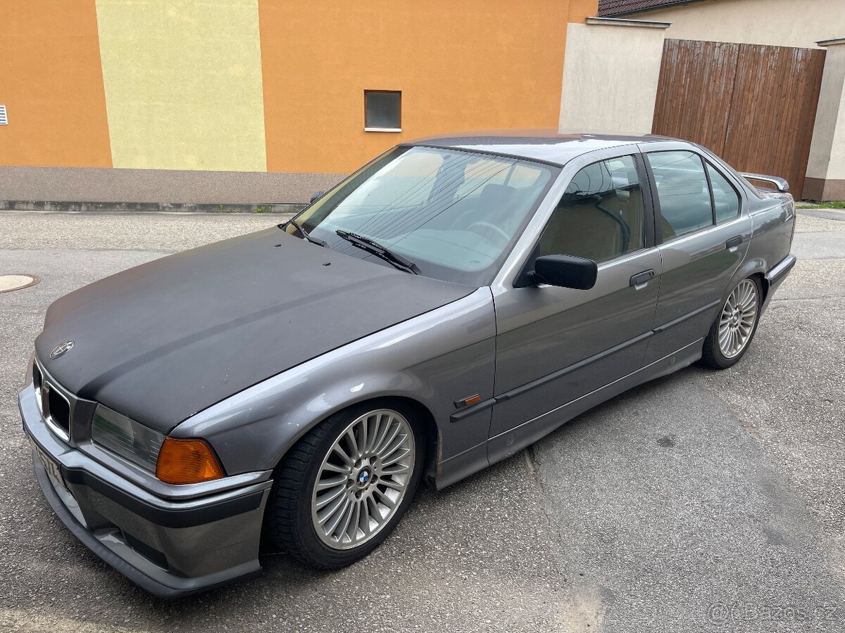 BMW e36 kapota - 2