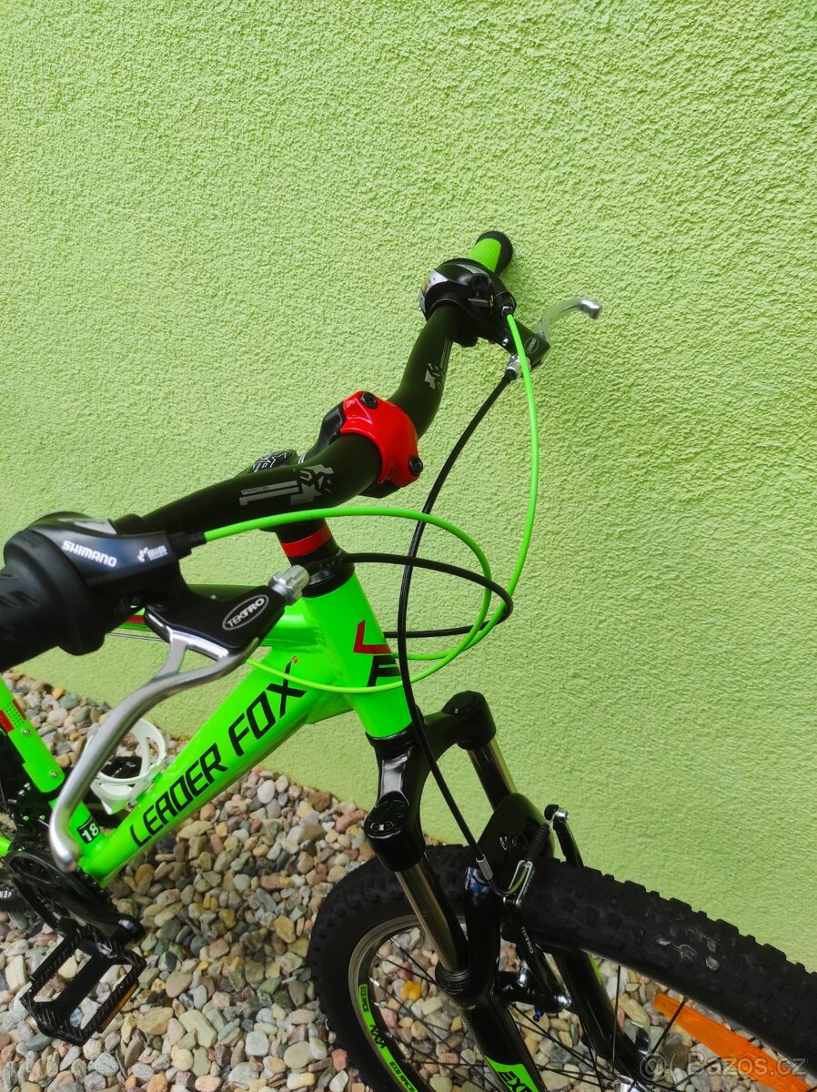 Značkové horské kolo Leader Fox 26"/18" (limetka) - 2