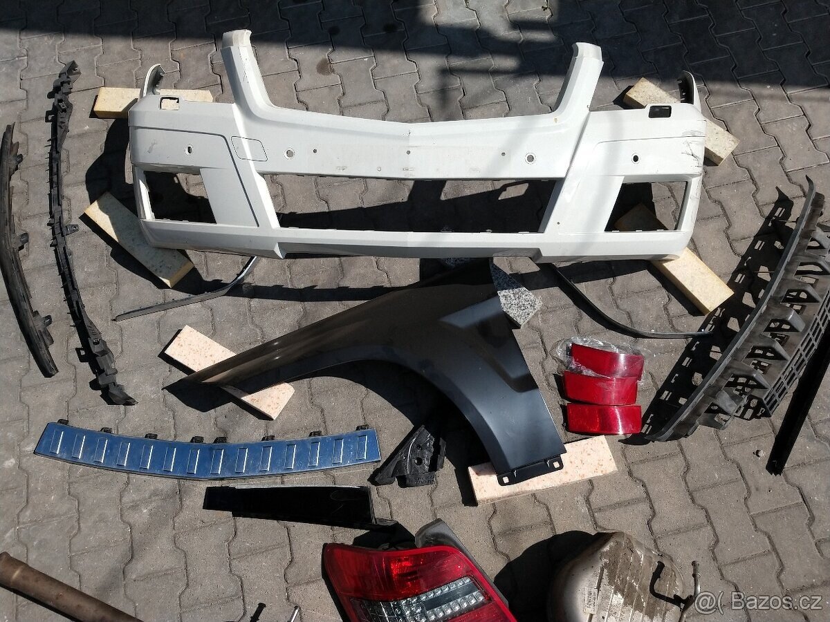 Mercedes benz GLK / X204 (W204) - zbylé díly z prestavby - 2