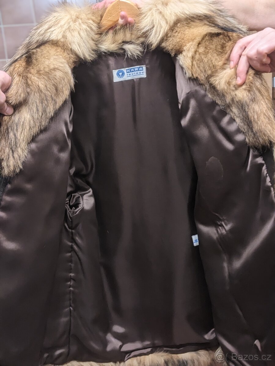 Zimní dámský kabát z kožichu polárního psa - 2